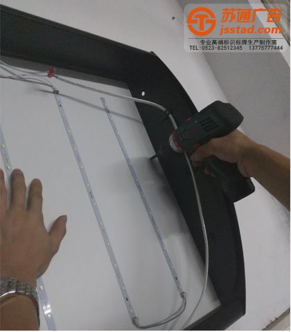 餐飲燈箱_餐飲燈箱設計_肯德基餐飲燈箱制作廠家